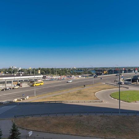 Квартира В Жк Лебединый, Ревуцкого 40 В, Метро Харьковская Позняки Kiev Eksteriør billede