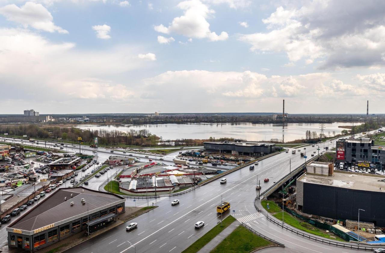 Квартира В Жк Лебединый, Ревуцкого 40 В, Метро Харьковская Позняки Kiev Eksteriør billede